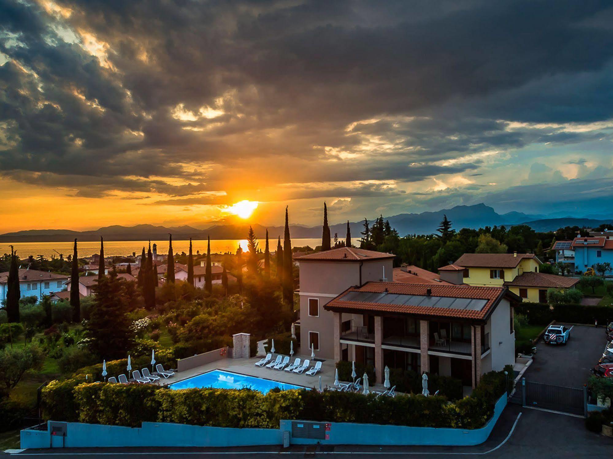 Hotel Relais Agli Olivi Lazise Buitenkant foto